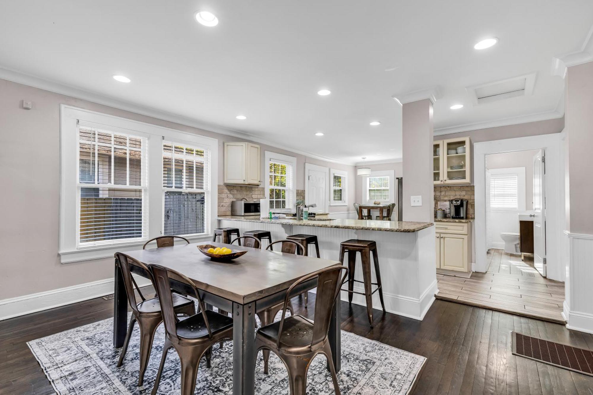Bright And Modern Close To Everything تشارلوت المظهر الخارجي الصورة