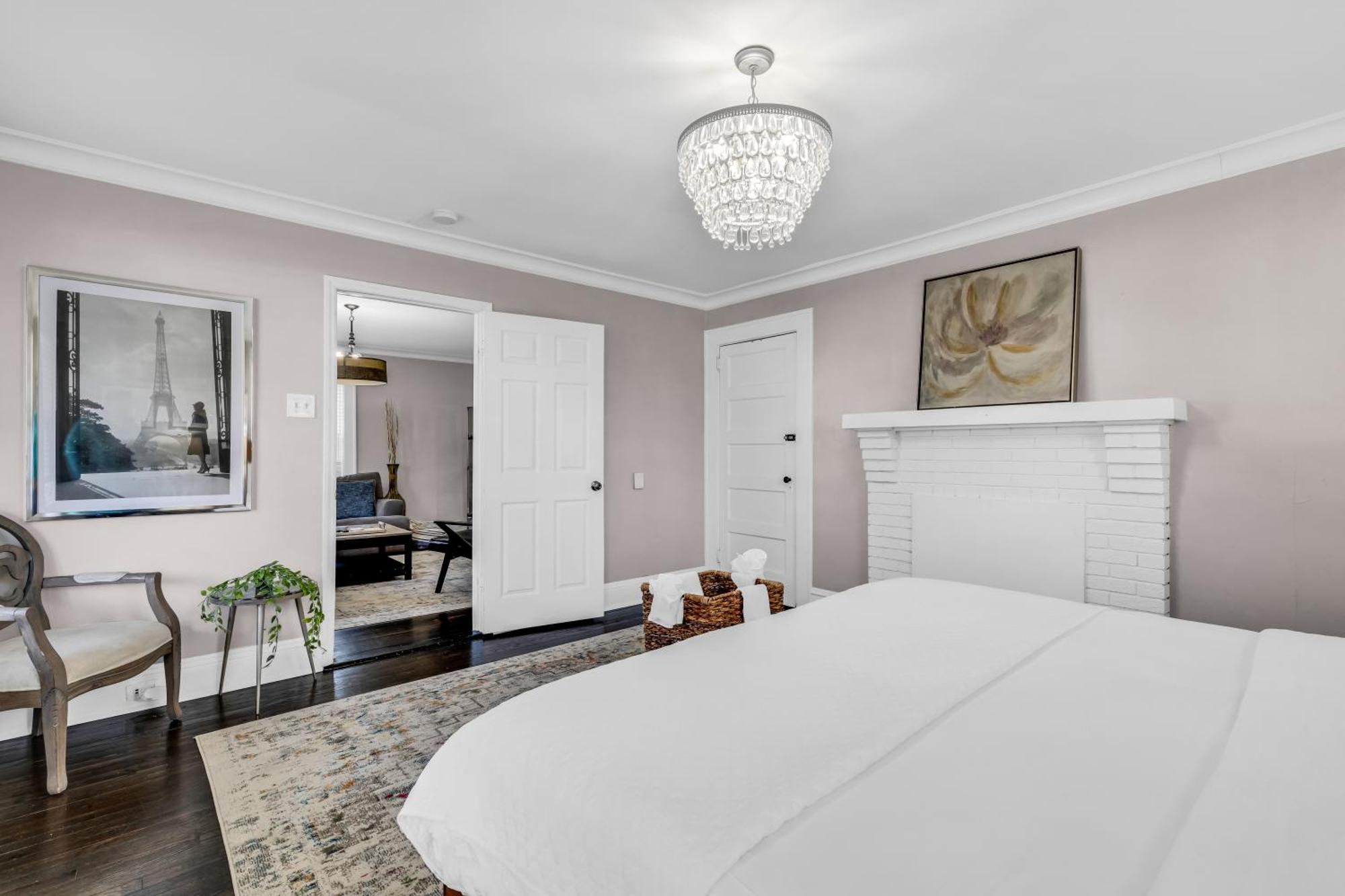 Bright And Modern Close To Everything تشارلوت المظهر الخارجي الصورة